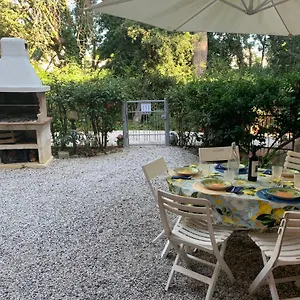  Appartamento Casa Nel A 300 Mt Dal Mare A Italia